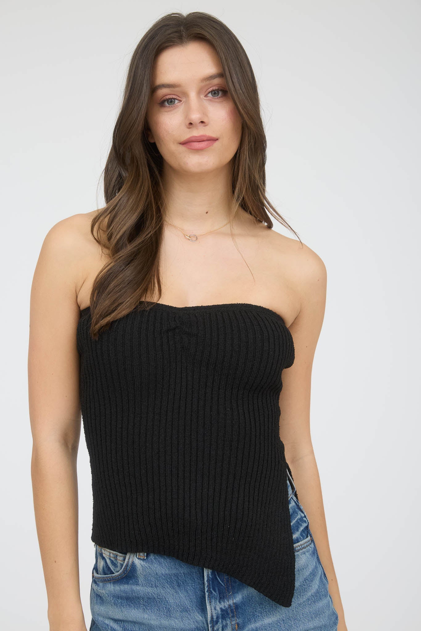 STRAPLESS ASYMMETRICAL HEM SWEATER KNIT TOP