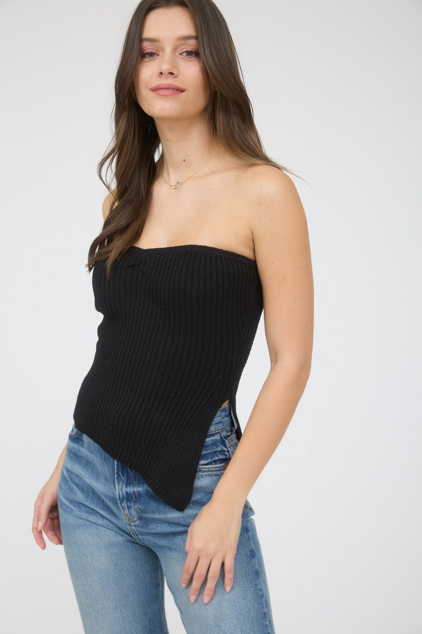 STRAPLESS ASYMMETRICAL HEM SWEATER KNIT TOP