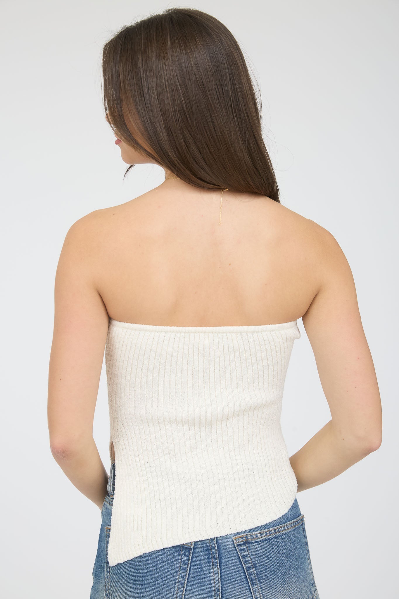 STRAPLESS ASYMMETRICAL HEM SWEATER KNIT TOP